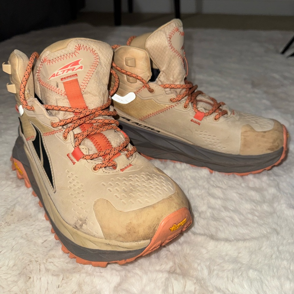 Women’s Altra Olympus 5 Tan and Coral Hiking Boots - Picture 5 of 9